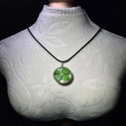Round Ball Shaped Dried 4 Leaf Clover Pendant in Resin