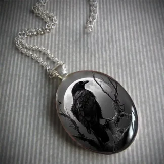 Raven Cabechon Pendant