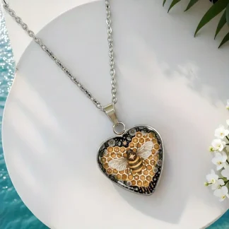 Heart Shaped Bee Cabochon Pendant