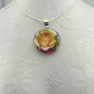 Round Old Country Rose Pendant #3