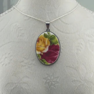 Oval Old Country Rose Pendant #4